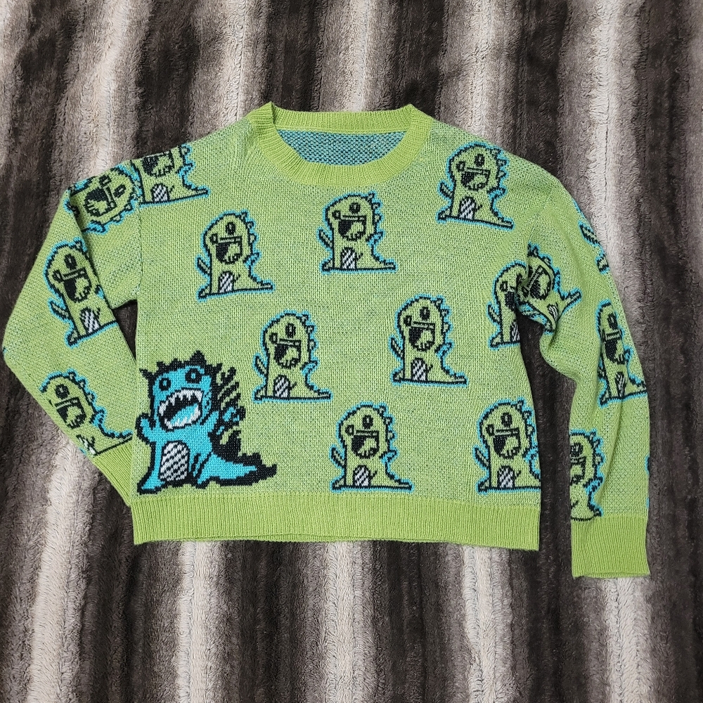 Creature sweater size m